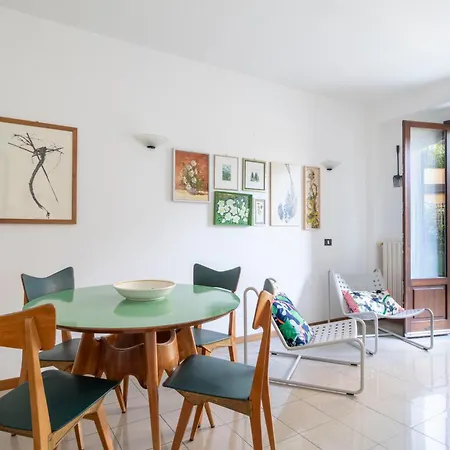 Apartment Historic Borgo Campidoglio 7 Lenno